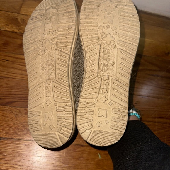 Hey dude youth shoes - Picture 4 of 4